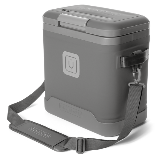 magpack-18-can-f1 magpack_18_graphite_front_strap.png